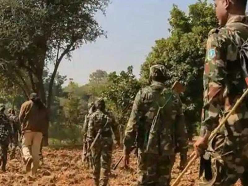 तेलंगाना के सीमावर्ती जंगलों में माओवादी गतिविधियों की सूचना से पुलिस सतर्क, मुखबिरों को 5 से 10 लाख इनाम की घोषणा