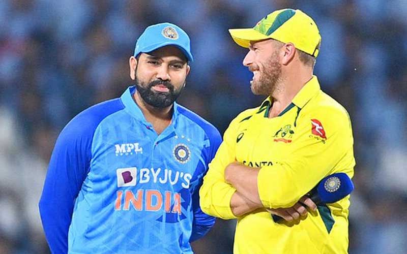 India vs Australia: भारत ने जीता टॉस, लिया पहले गेंदबाजी करने का फैसला