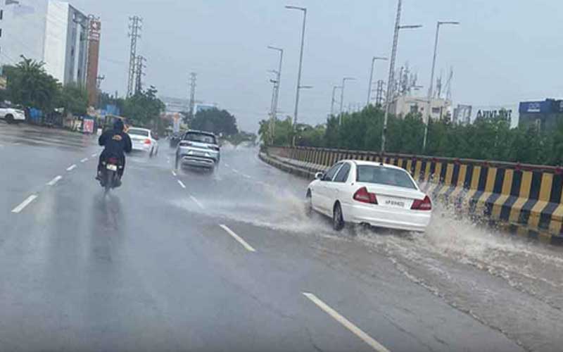 ग्रेटर हैदराबाद में भारी बारिश, जनजीवन अस्तव्यस्त, ऐसी दर्ज की गई वर्षा