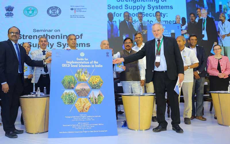 National Seed Conference-  ప్రపంచ జనాభాకు అవసరమైన ఆహారం అందించడం ప్రథమ కర్తవ్యం: మంత్రి నిరంజన్ రెడ్డి