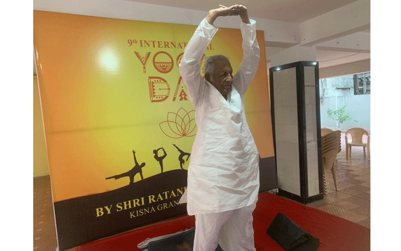 अंतर्राष्ट्रीय योग दिवस: शतायु योग गुरु श्री रतनलाल जी जाजू ने मनाया योग दिवस, दी यह जानकारी