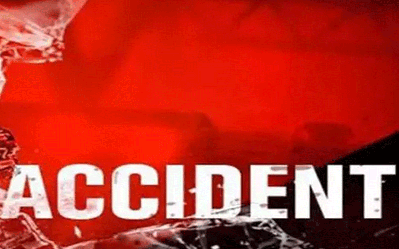 Road Accident: बेटी के जन्मदिन समारोह में शामिल होने जा रहे एक ही परिवार के चार लोगों की मौत, पूरे गांव में मातम