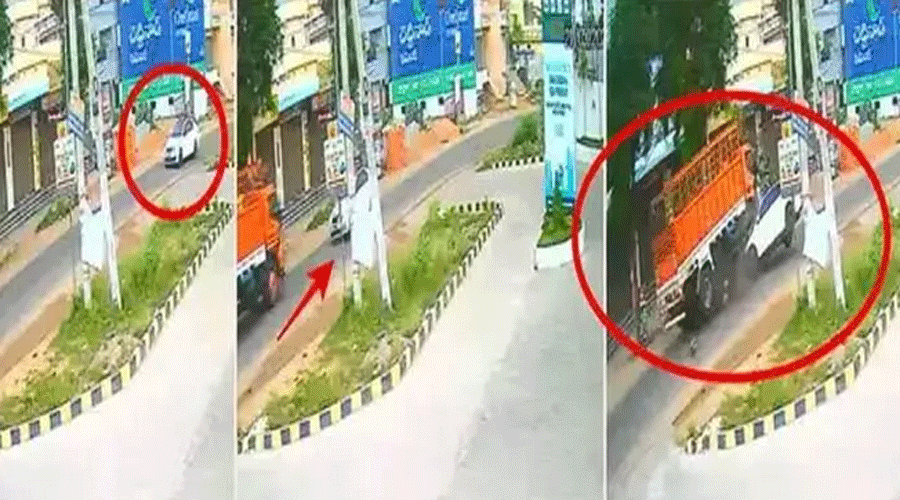 Road Accident: तेज रफ्तार डीसीएम-कार की मोड़ पर आमने-सामने भिड़त, तीन की मौके पर ही मौत और…