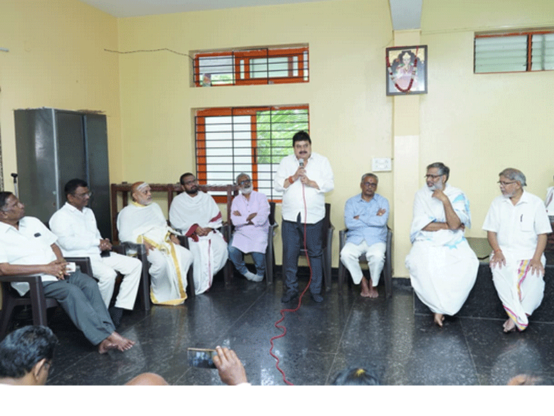 ఎన్. రాంచందర్ రావు శ్రీ వేదవ్యాస పాఠశాల ట్రస్ట్ సందర్శన, విద్యార్థులు, అధ్యాపకులతో ముచ్చట