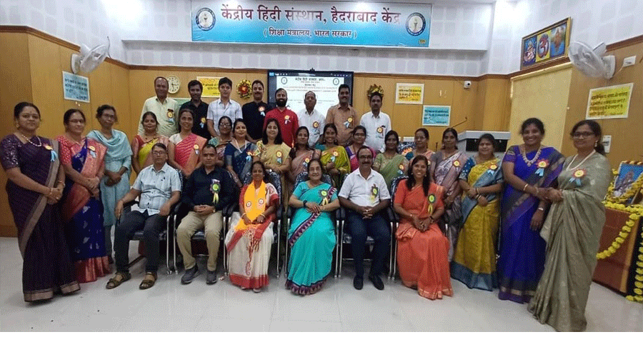 इन हिंदी अध्यापकों के प्रशिक्षण के लिए नवीकरण पाठ्यक्रम का समापन समारोह संपन्न, वक्ताओं ने दिया यह संदेश