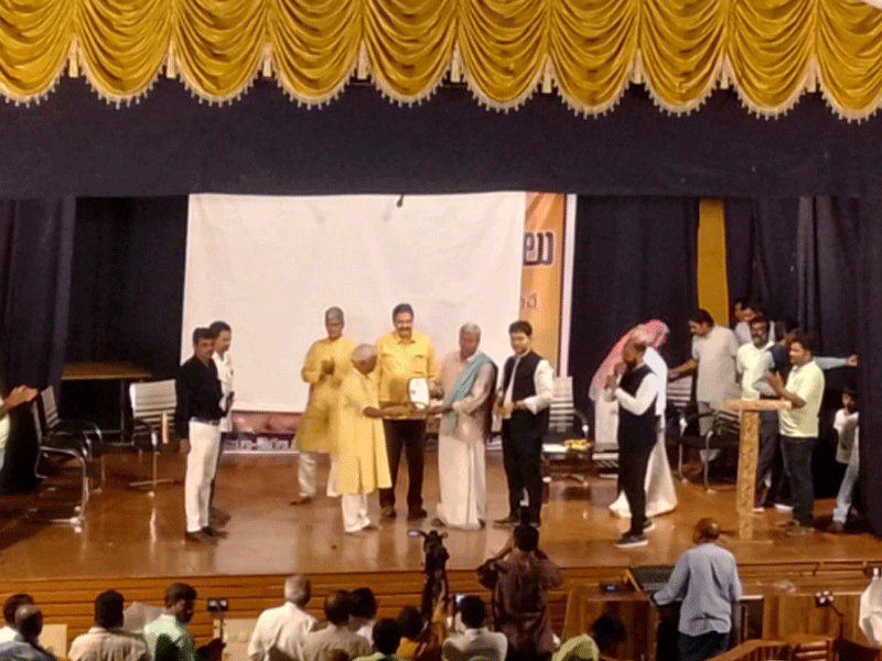 చిరుధాన్యాలతో ఎన్నో ఆరోగ్య సమస్యలకు పరిష్కారం : డాక్టర్ ఖాదర్ వలి