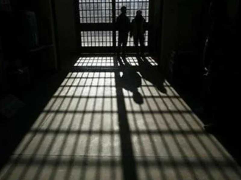 कैदियों ने राउडी शीटर पर हमला किया, यह है वजह… రౌడీషీటర్ పై ఖైదీల దాడి