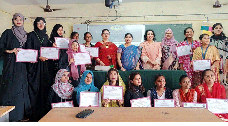 न्यू गवर्नमेंट डिग्री कॉलेज फॉर वुमन गोलकुंडा में विश्व उर्दू दिवस हर्षोल्लास के साथ आयोजित, प्रमाण पत्र और पुरस्कार वितरित