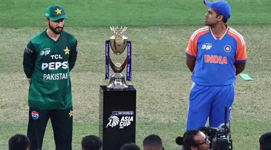 T20 World Cup 2026 : भारत-पाकिस्तान मैच पर बारिश का खतरा, मैच रद्द होने पर कहता है यह नियम వర్షం.. వర్షం.. వర్షం..