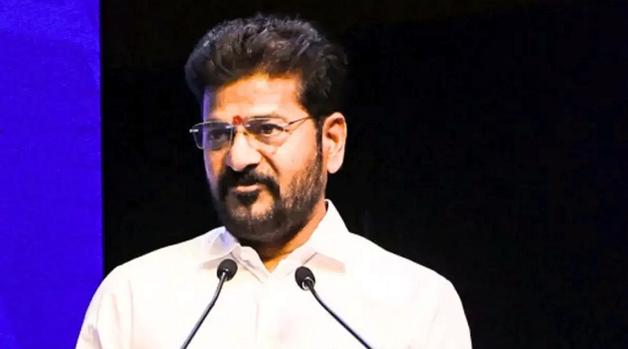 सिर्फ़ राशन कार्ड वालों के लिए इंदिराम्मा बीमा : मुख्यमंत्री रेवंत रेड्डी