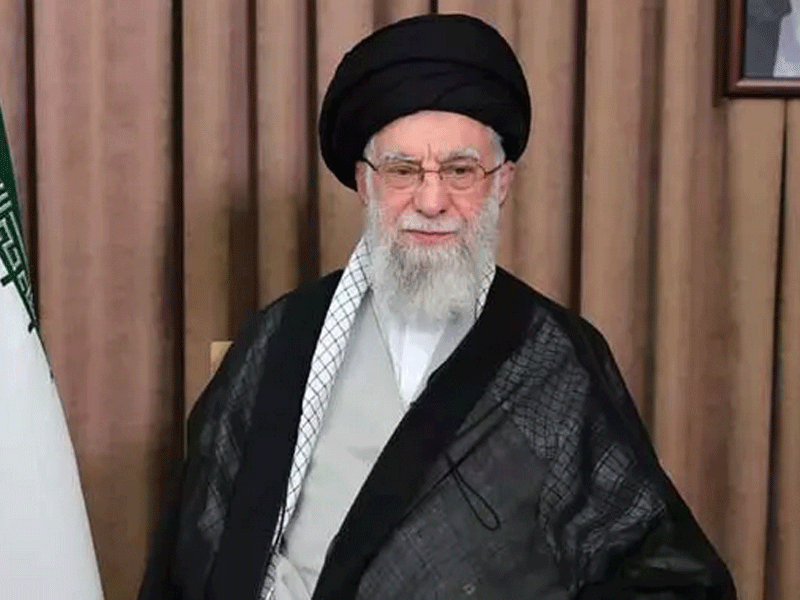 అమెరికా పిచ్చి అధ్యక్షుడు డొనాల్డ్ ట్రంప్ ఖోమెనీని హత్య చేశారు, ఖమేనీ కాంపౌండ్ పై కనీసం 7 మిస్సైళ్లతో దాడులు