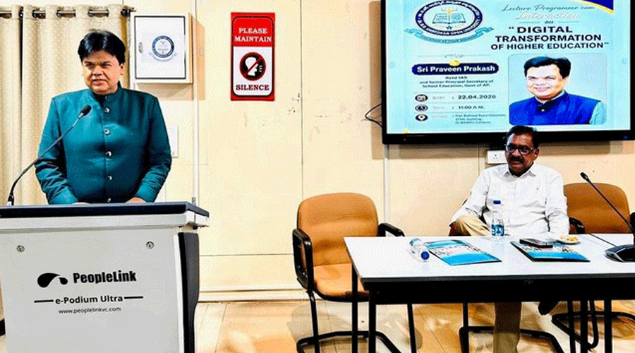 Digital Transformation of Higher Education “ఉన్నత విద్యలో డిజిటల్ పరివర్తన” అనే అంశంపై సదస్సు, ప్రధాన వక్త ఏమన్నారంటే…