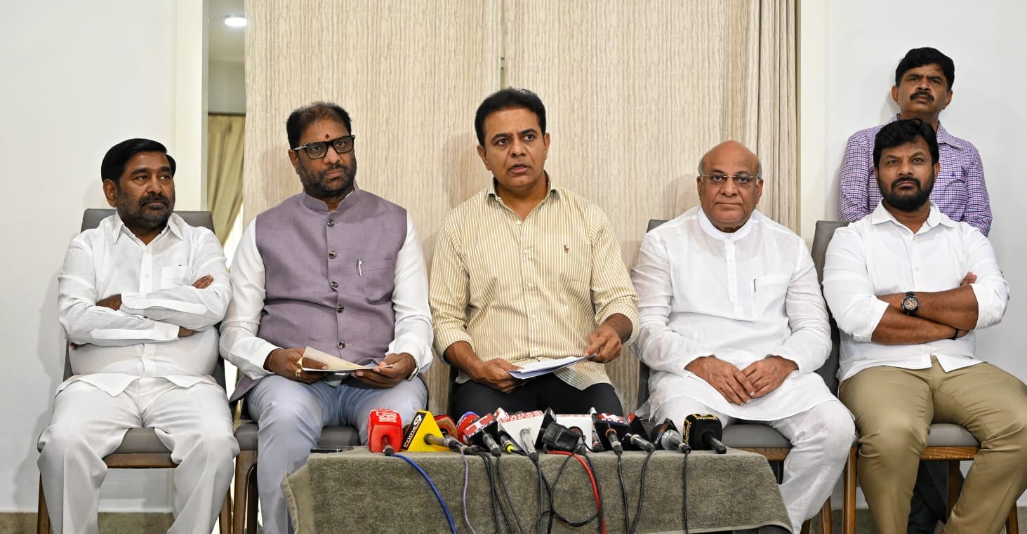 KTR Meets Union Minister Ashwini Vaishnaw, Seeks Kazipet Railway Division, Expedited Railway Projects and Central Support for Telangana’s Tier-2 IT Growth